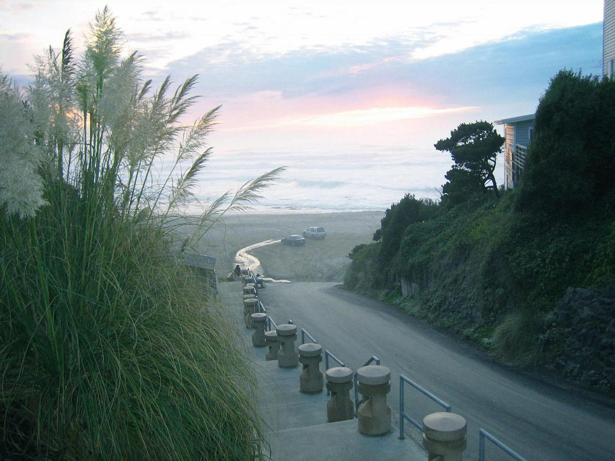 Ocean Rose Villa Lincoln City Exterior foto
